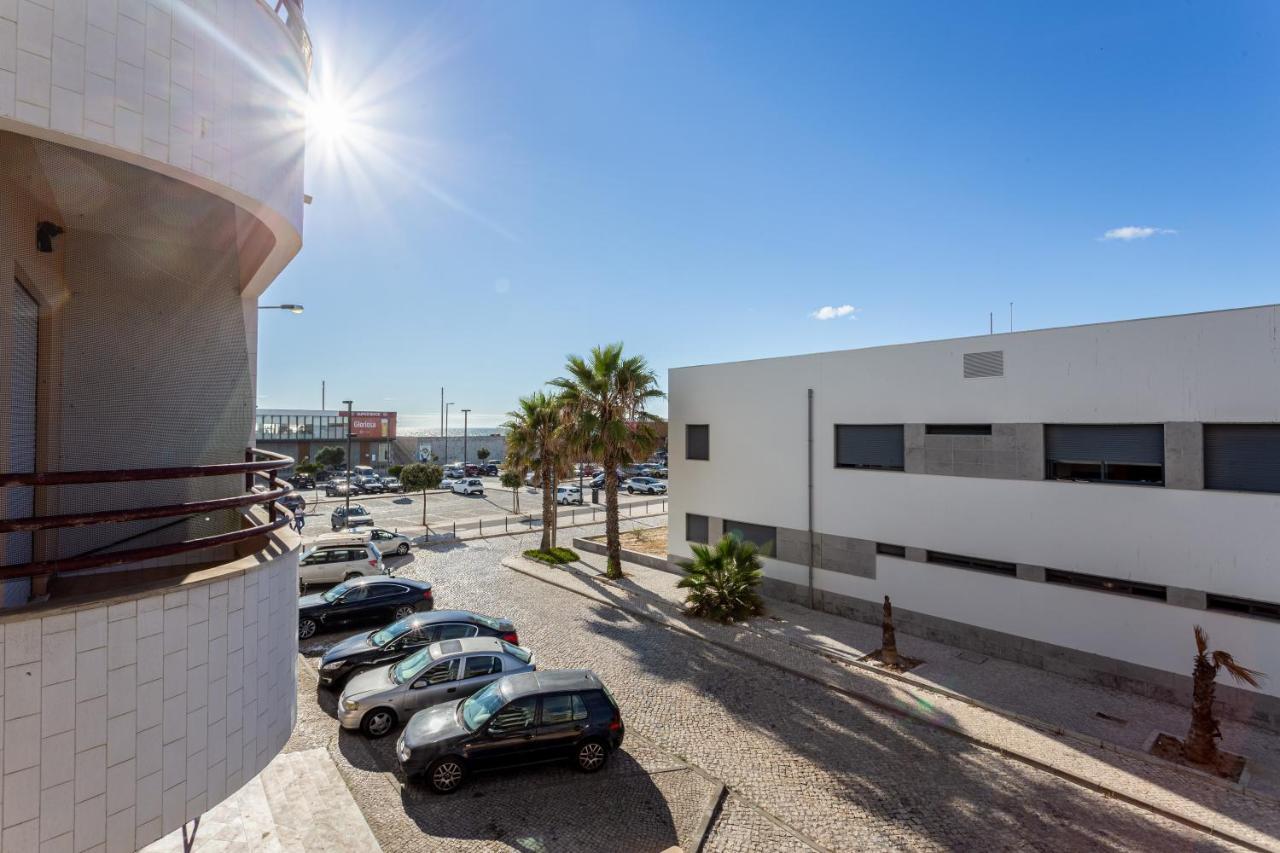 Joivy Deluxe Apt With Terrace In Costa Da Caprica Apartment Costa da Caparica Exterior photo