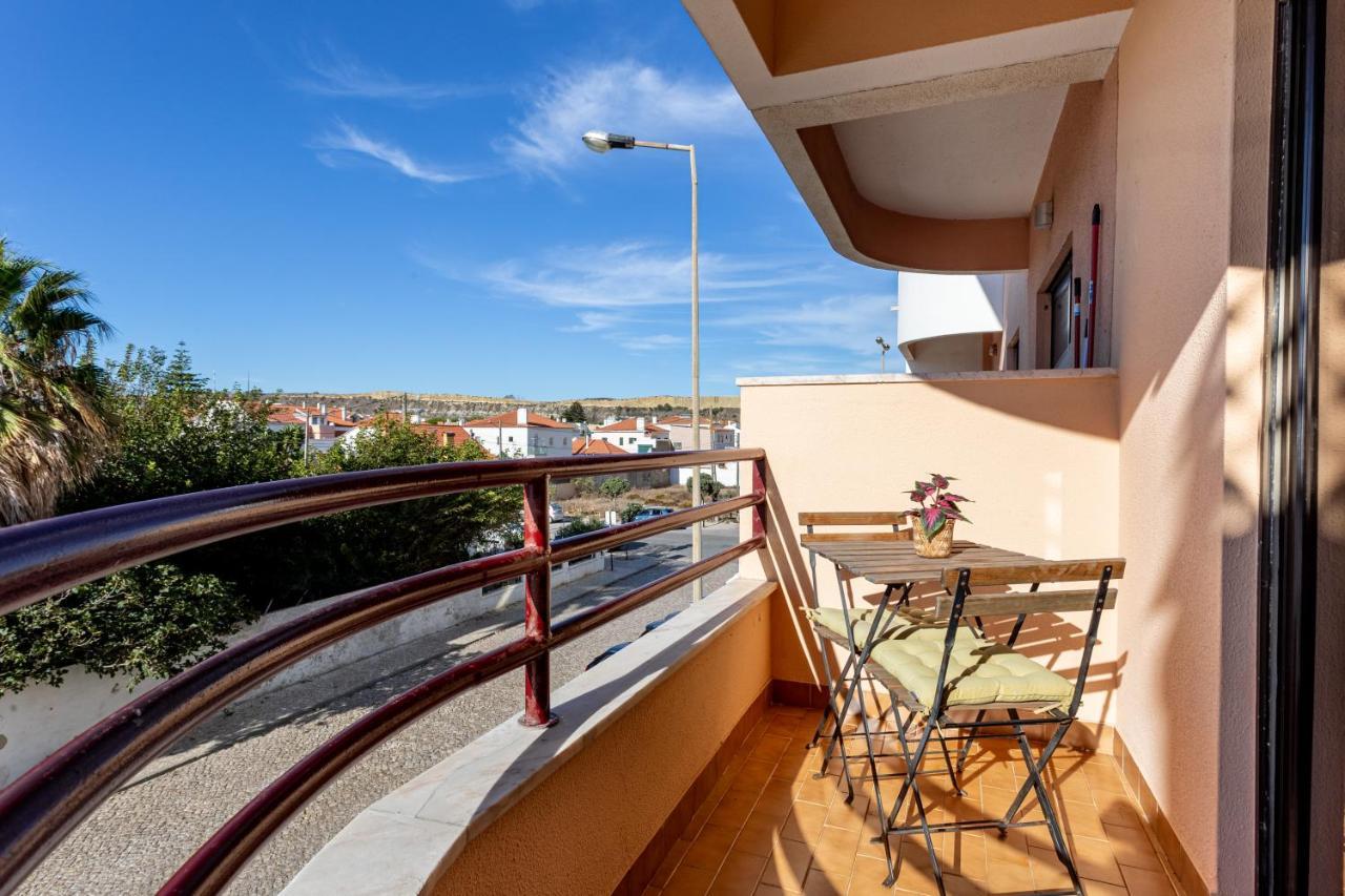 Joivy Deluxe Apt With Terrace In Costa Da Caprica Apartment Costa da Caparica Exterior photo